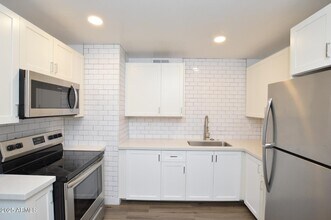 1202 E Kaler Dr in Phoenix, AZ - Building Photo - Building Photo