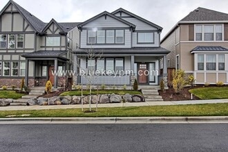 15119 NW Rossetta St in Portland, OR - Building Photo - Building Photo