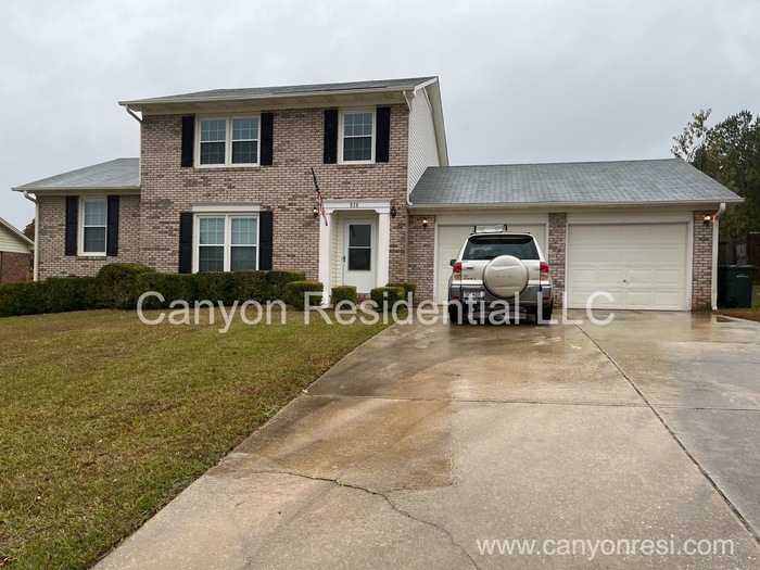 828 Wigwam Dr in Fayetteville, NC - Foto de edificio