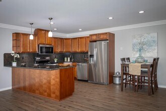 2200 Dolphin Ln in Holbrook, NY - Building Photo - Building Photo