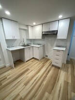340 Trudeau Dr in Sarnia, ON - Building Photo