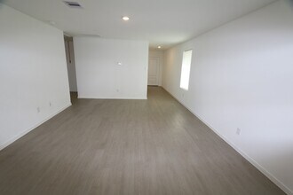 25303 Leather Leaf Ct in Montgomery, TX - Building Photo - Building Photo