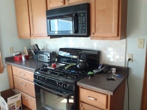 1361-1363 N Hawley Rd in Milwaukee, WI - Foto de edificio - Building Photo