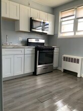 6254 Everett Ave in Philadelphia, PA - Building Photo - Building Photo