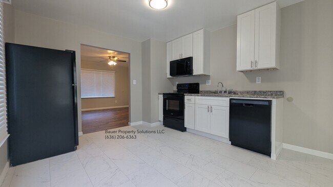 510 Cherry Ln in Warrenton, MO - Foto de edificio - Building Photo