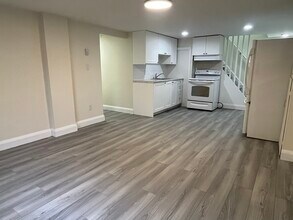 944 Fairlawn Av in Ottawa, ON - Building Photo - Building Photo