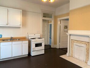 887 Cherry St-Unit -2 in Macon, GA - Building Photo - Building Photo