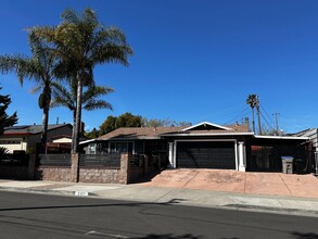 257 Skyway Dr in San Jose, CA - Foto de edificio - Building Photo