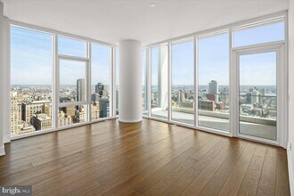 301 S Broad St-Unit -4002 in Philadelphia, PA - Building Photo - Building Photo