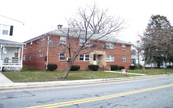 607 Montgomery St in Laurel, MD - Foto de edificio - Building Photo