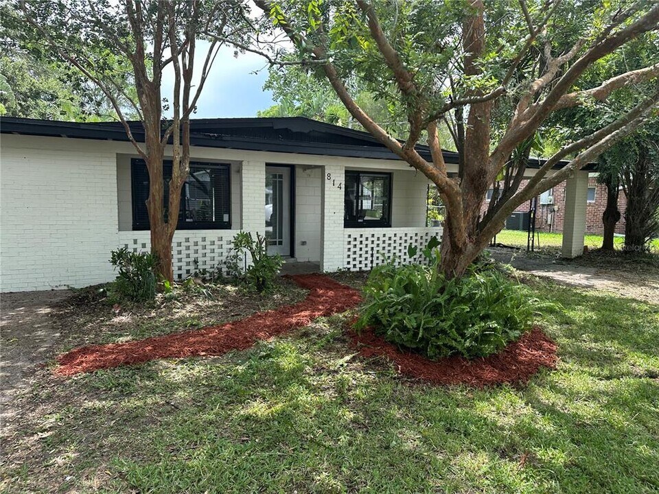 814 Agnes Dr in Altamonte Springs, FL - Building Photo