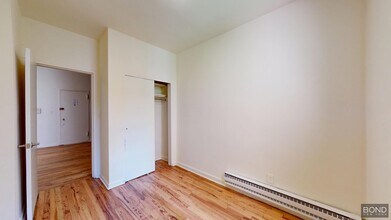 269 W 73rd St in New York, NY - Building Photo - Building Photo