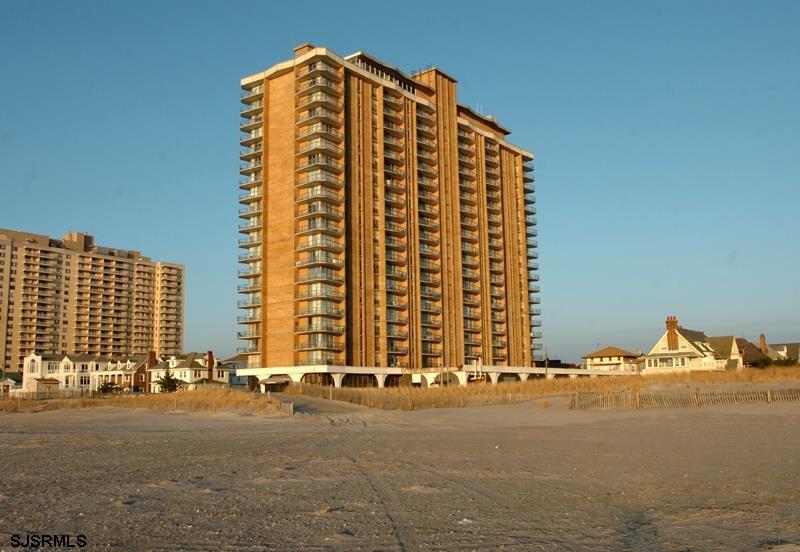 4800 Boardwalk in Ventnor City, NJ - Building Photo