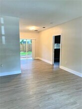 2731 NE 3rd Dr in Homestead, FL - Building Photo - Building Photo