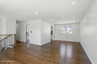 546 George Rd in Toms River, NJ - Building Photo - Building Photo