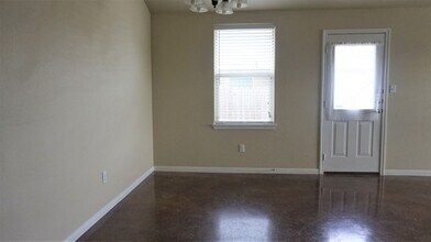 4305 Cambridge Dr in Killeen, TX - Building Photo - Building Photo