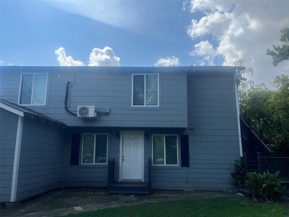 5404 Pease St in Houston, TX - Building Photo