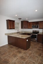 105 Chairman Dr in Columbia, MO - Foto de edificio - Building Photo
