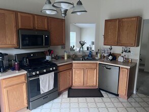 3106 Bromley Ln in Aurora, IL - Building Photo - Building Photo