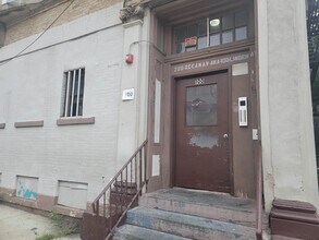 100 Linden Ave in Jersey City, NJ - Building Photo - Building Photo