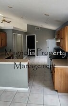 2226 Rockwood Dr in Apopka, FL - Building Photo - Building Photo