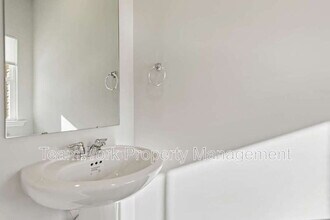 7926 Triggerfish Way in North Charleston, SC - Building Photo - Building Photo