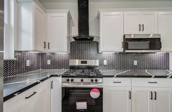 8146 Cabot St in Houston, TX - Building Photo - Building Photo