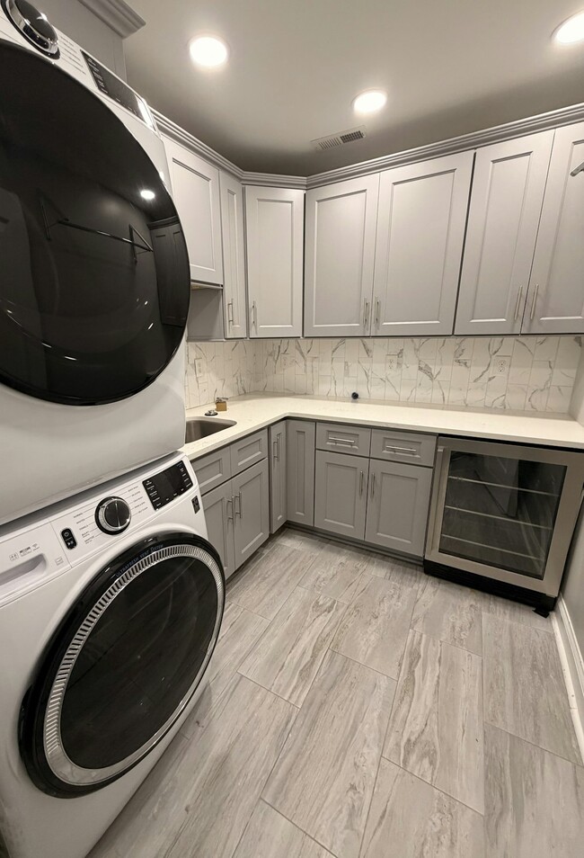 property at 6258 Cloverdale Dr