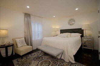 11 Trenton St, Unit 4 in Boston, MA - Foto de edificio - Building Photo