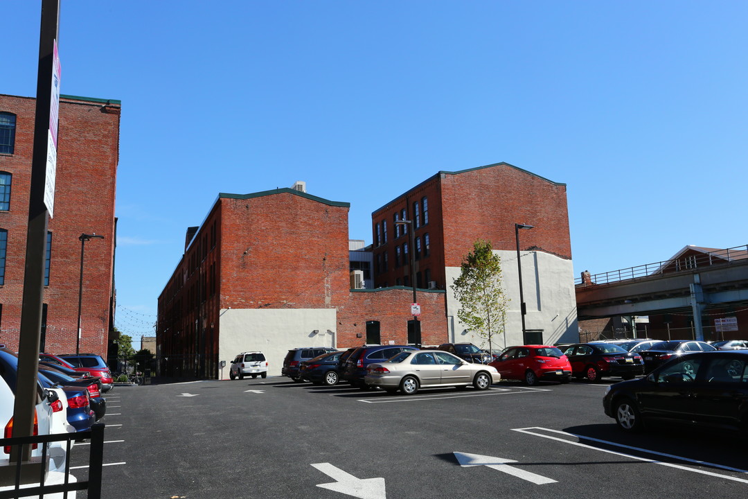 Oxford Mills in Philadelphia, PA - Building Photo