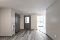 Vernon Pines Apartments in Vernon, CT - Foto de edificio - Interior Photo