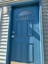 2144 Fairfield Beach Rd in Fairfield, CT - Foto de edificio - Building Photo