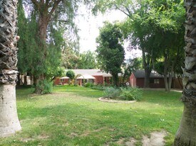 2290 Canonita Dr in La Habra, CA - Building Photo