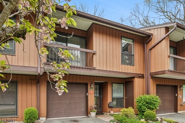 26179 Westview in Wharton, NJ - Building Photo - Building Photo