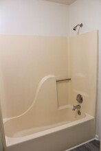 133 Haverford Ct in Hampton, VA - Building Photo - Building Photo