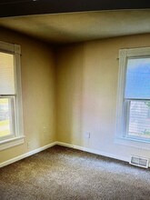 423 S 2nd St in Tipp City, OH - Foto de edificio - Building Photo