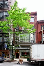 25 E 20th St in New York, NY - Building Photo - Building Photo