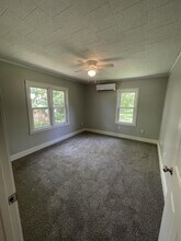112 Elm St in Martin, TN - Building Photo - Building Photo