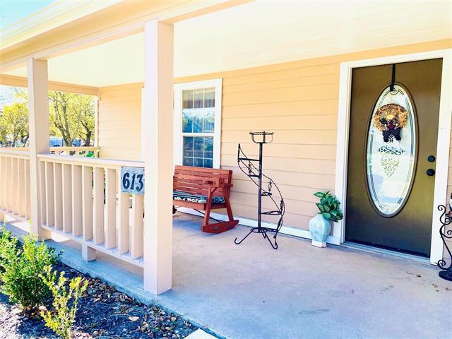 property at 613 N U.S. Hwy 69