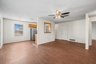 2107 La Salle Ave in Lubbock, TX - Building Photo - Building Photo