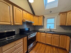 229 Wellman Ave in Chelmsford, MA - Building Photo - Building Photo