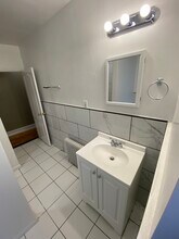 1839 S 56th St, Unit Apt 1 in Philadelphia, PA - Foto de edificio - Building Photo