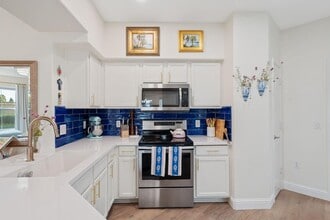 5350 Dunlay Dr in Sacramento, CA - Building Photo - Building Photo