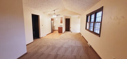 8578 Kirsch Rd in Erie, PA - Building Photo - Building Photo