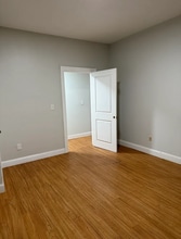 7 Esmond St-Unit -11 in Boston, MA - Foto de edificio - Building Photo