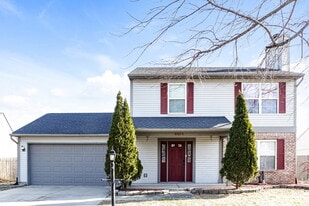 8303 Southern Springs Dr in Indianapolis, IN - Building Photo