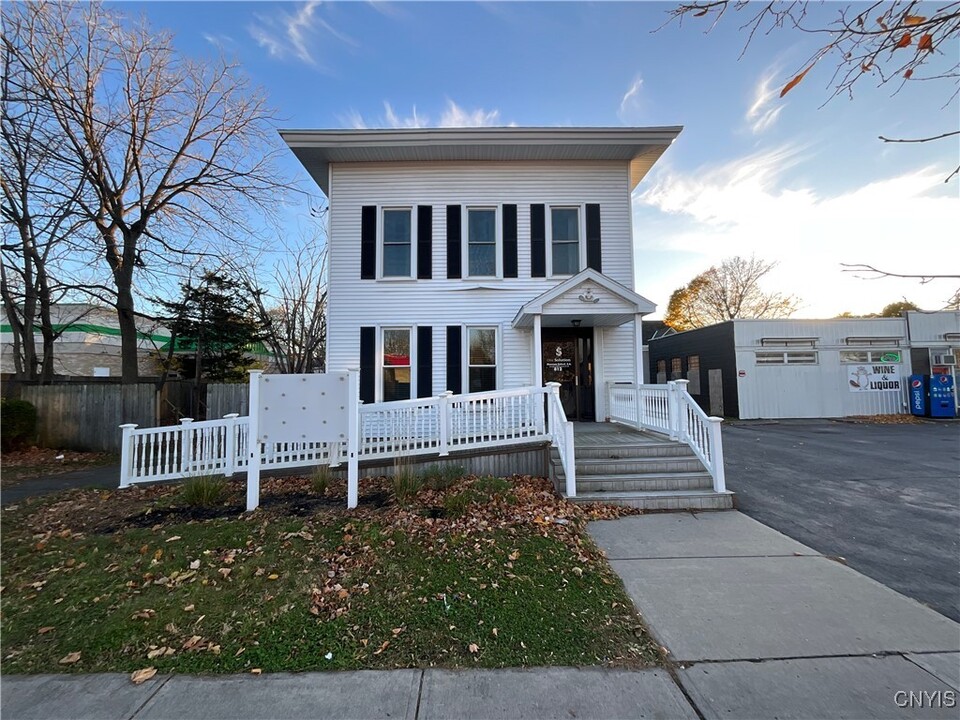 812 State St in Watertown, NY - Foto de edificio