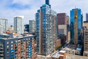 Burnham Pointe in Chicago, IL - Foto de edificio - Building Photo