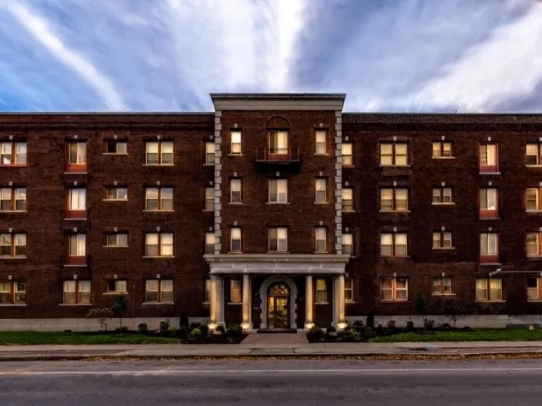 253 Alexander St in Rochester, NY - Building Photo