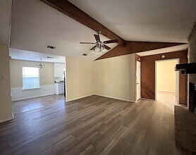 2309 Whitney Dr in Copperas Cove, TX - Foto de edificio - Building Photo